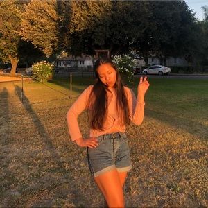 Meet your Posher, Lizbeth